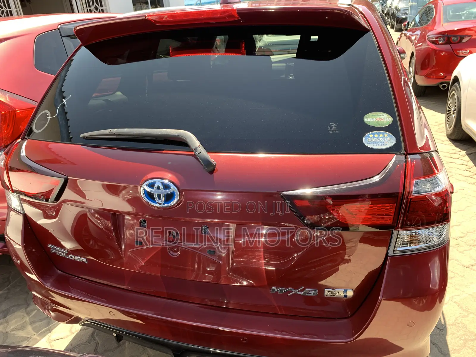 Toyota Corolla Fielder 1.5 Hybrid FWD 2018 Red