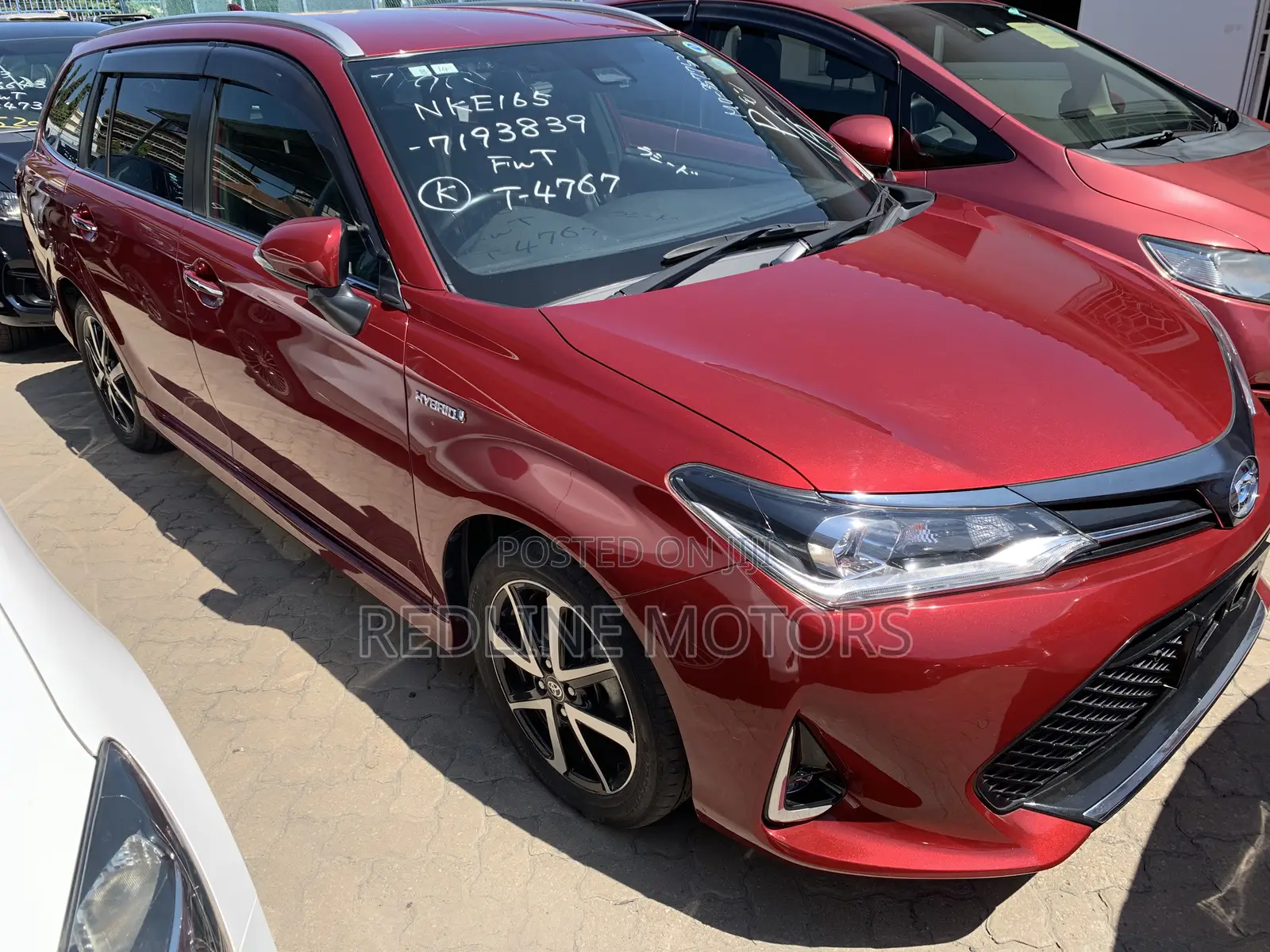 Toyota Corolla Fielder 1.5 Hybrid FWD 2018 Red