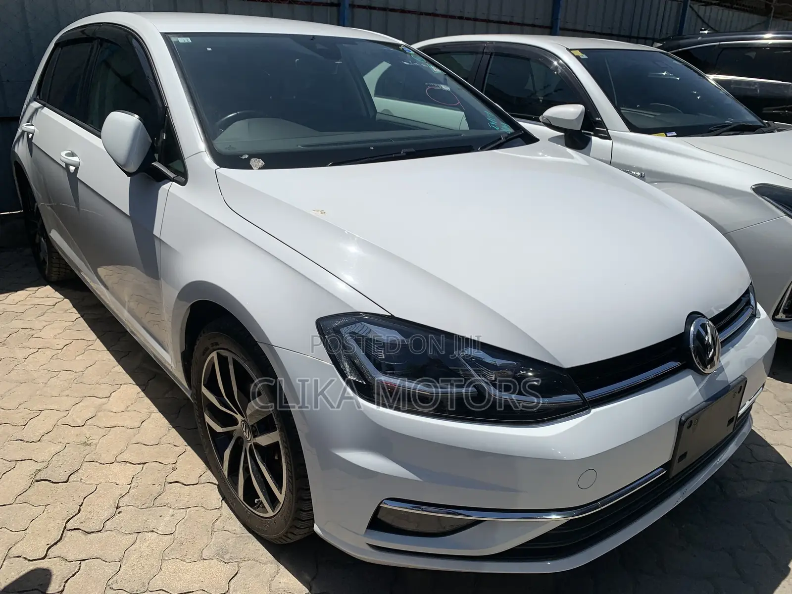 Volkswagen Golf TSI S FWD 2018 Off white