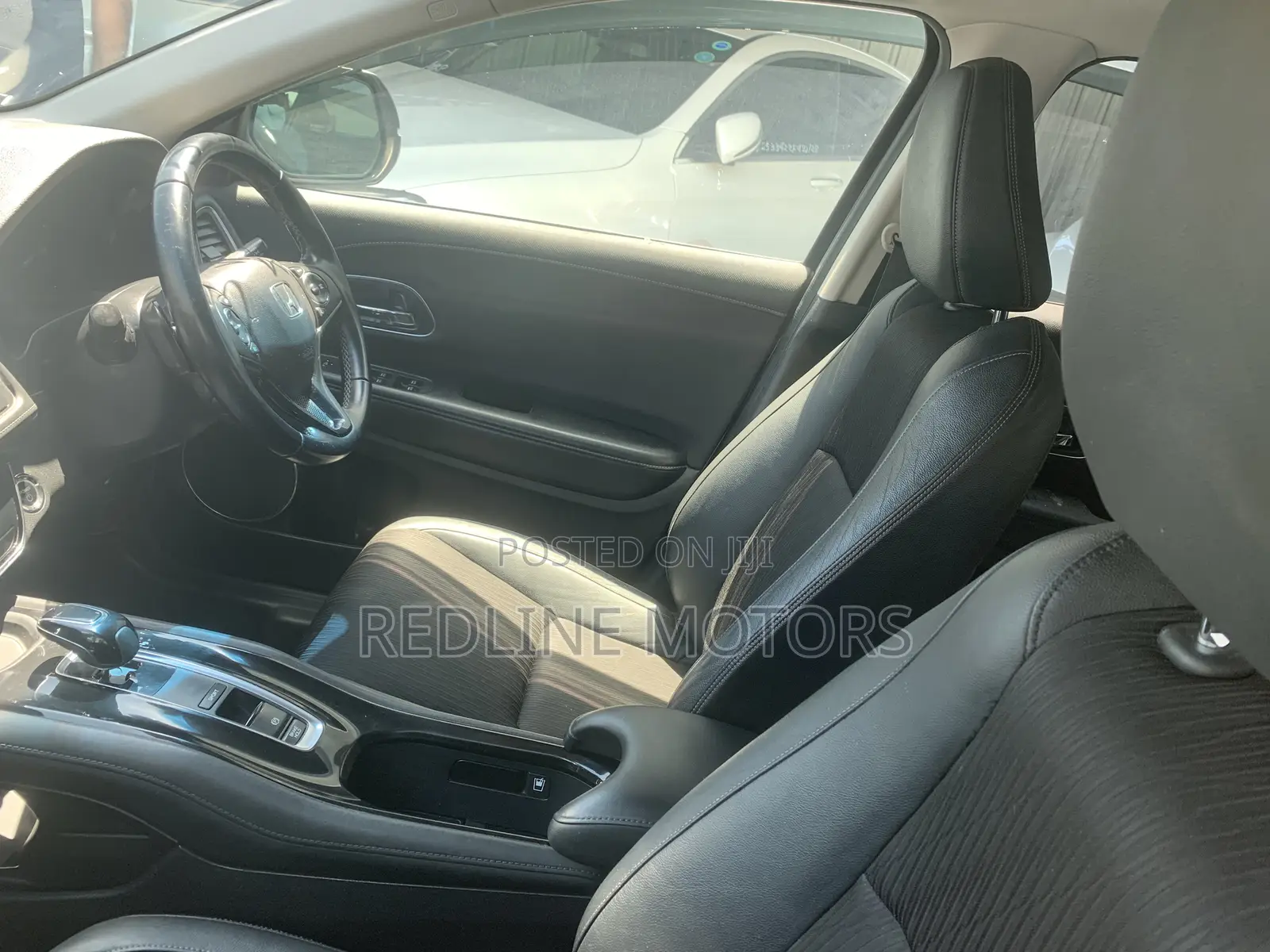 Honda Vezel 1.5 Hybrid 2WD 2018 White
