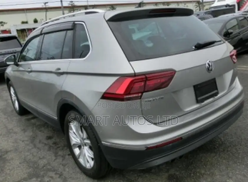 Volkswagen Tiguan 2018 Silver