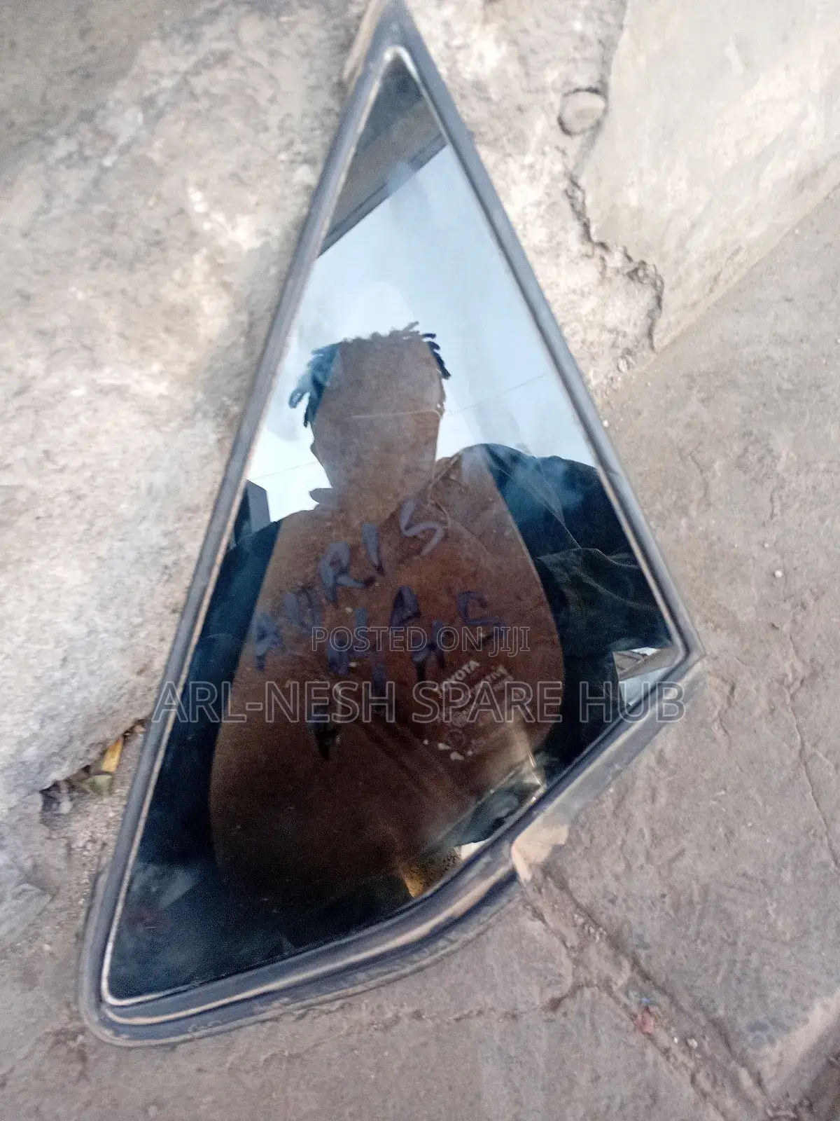 Toyota Auris Front Quater Glass