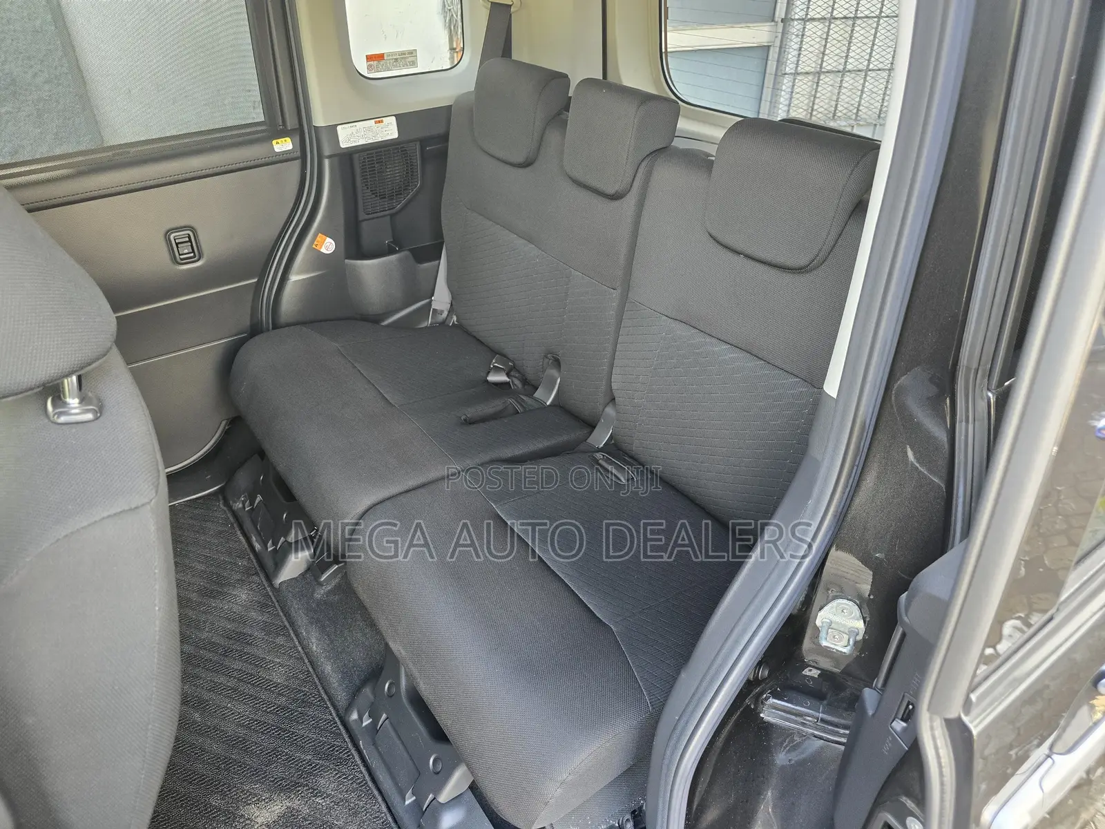 Toyota Roomy 2018 Black