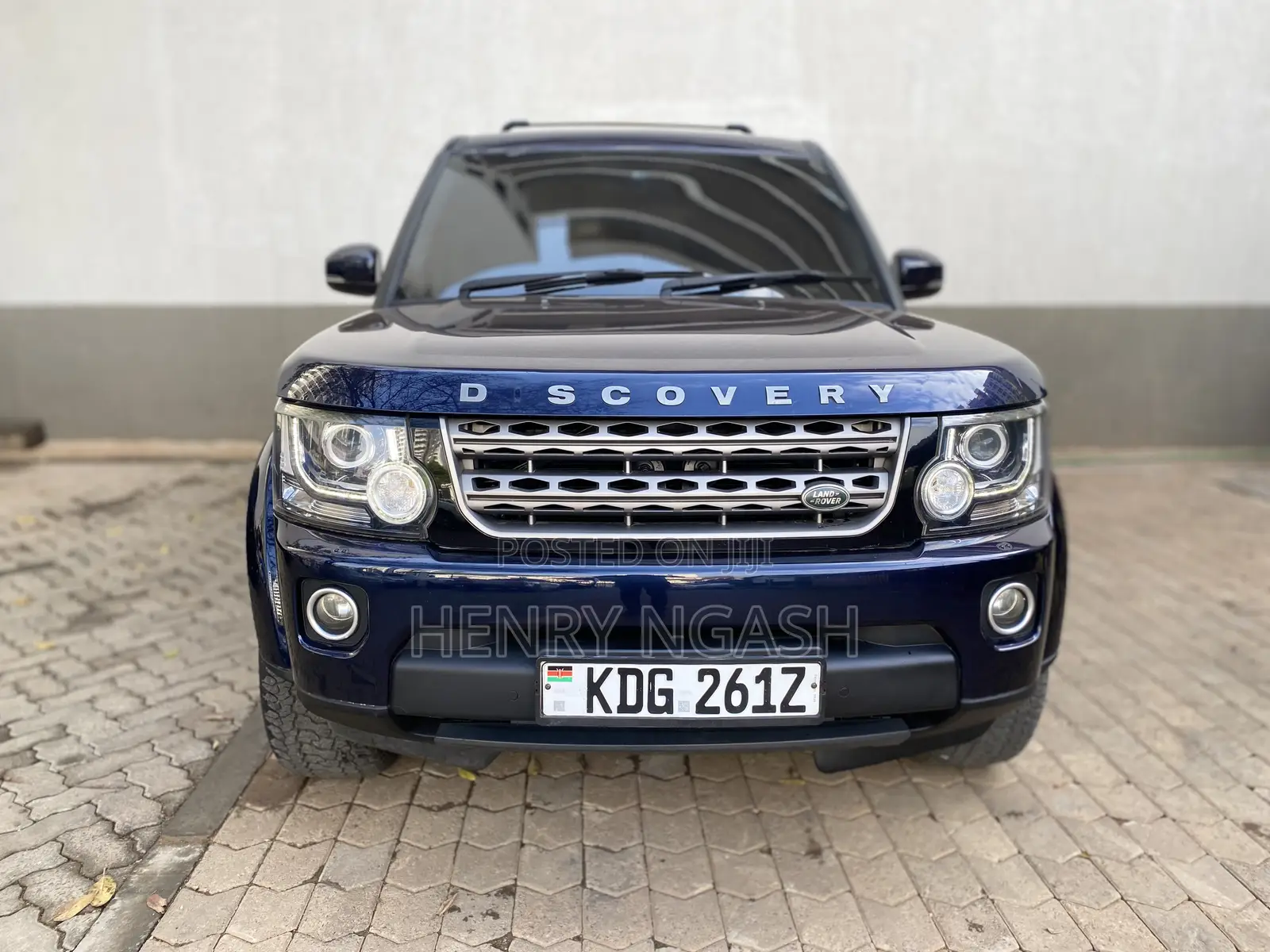 Land Rover Discovery 2015 Blue