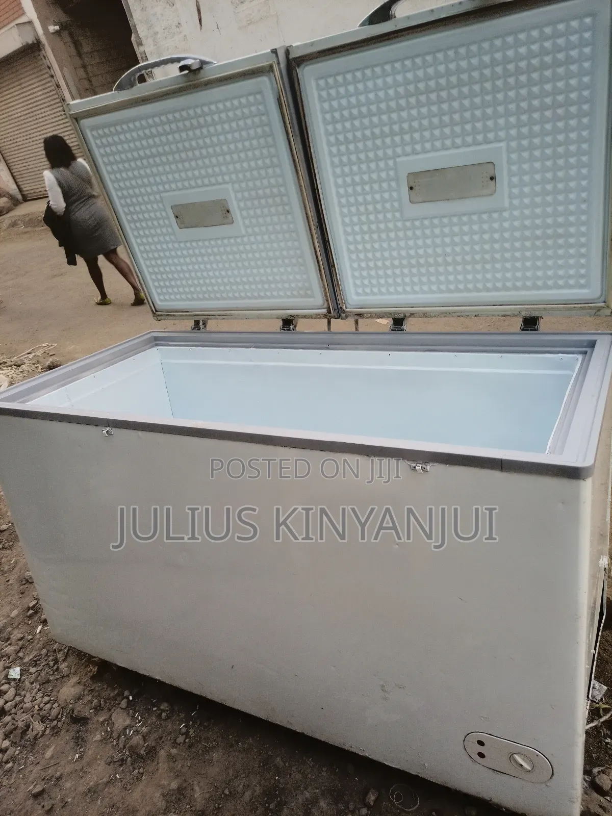 Two Doors Chest Freezer 500l