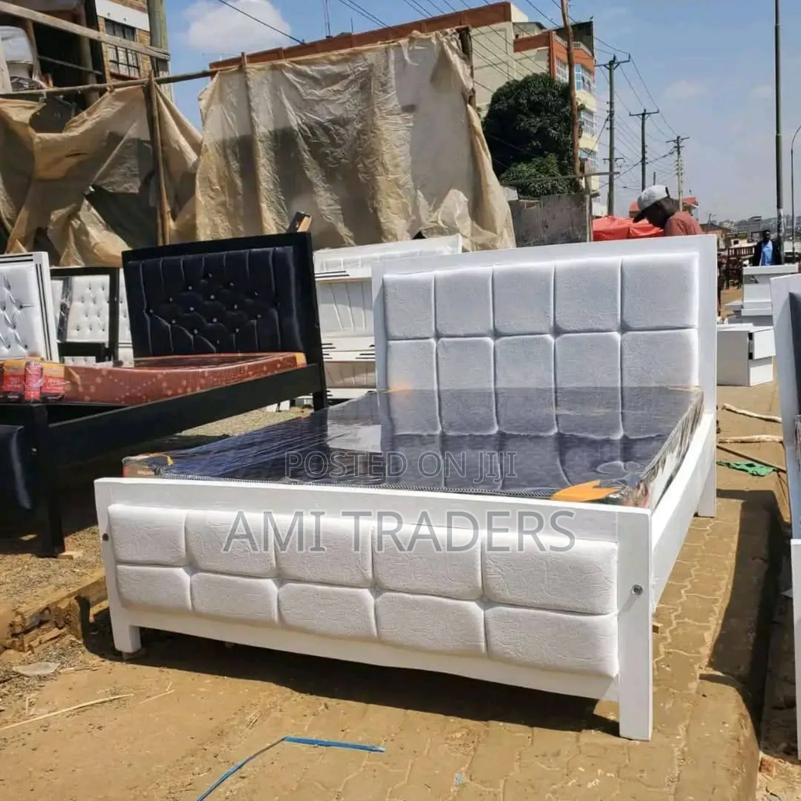 Mocket White Bed 4*6