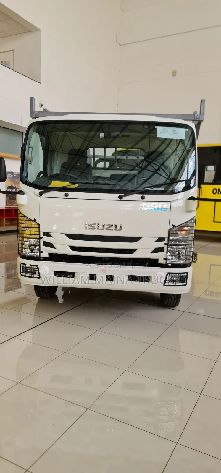 Isuzu Nqr (Hardware Body)