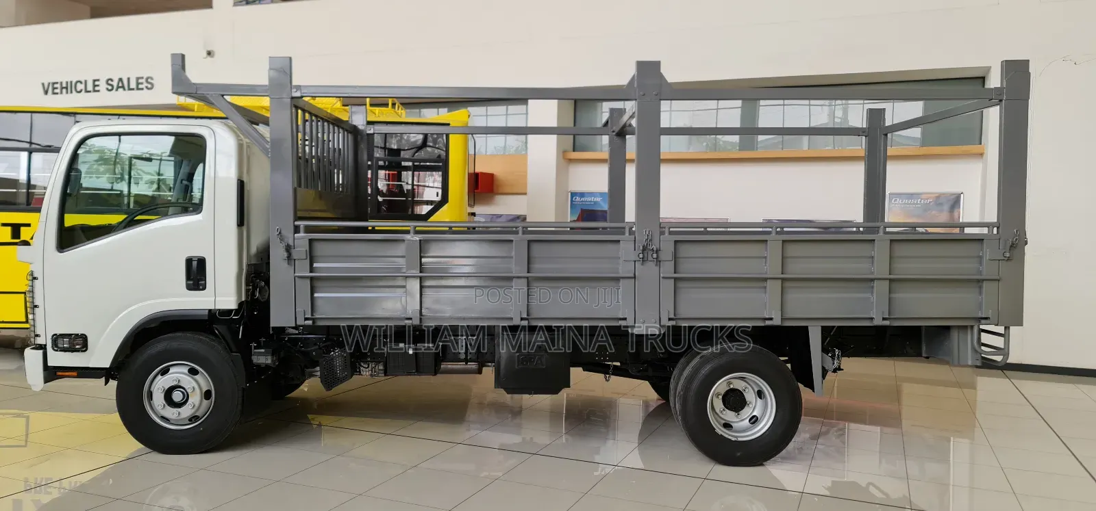 Isuzu Nqr (Hardware Body)