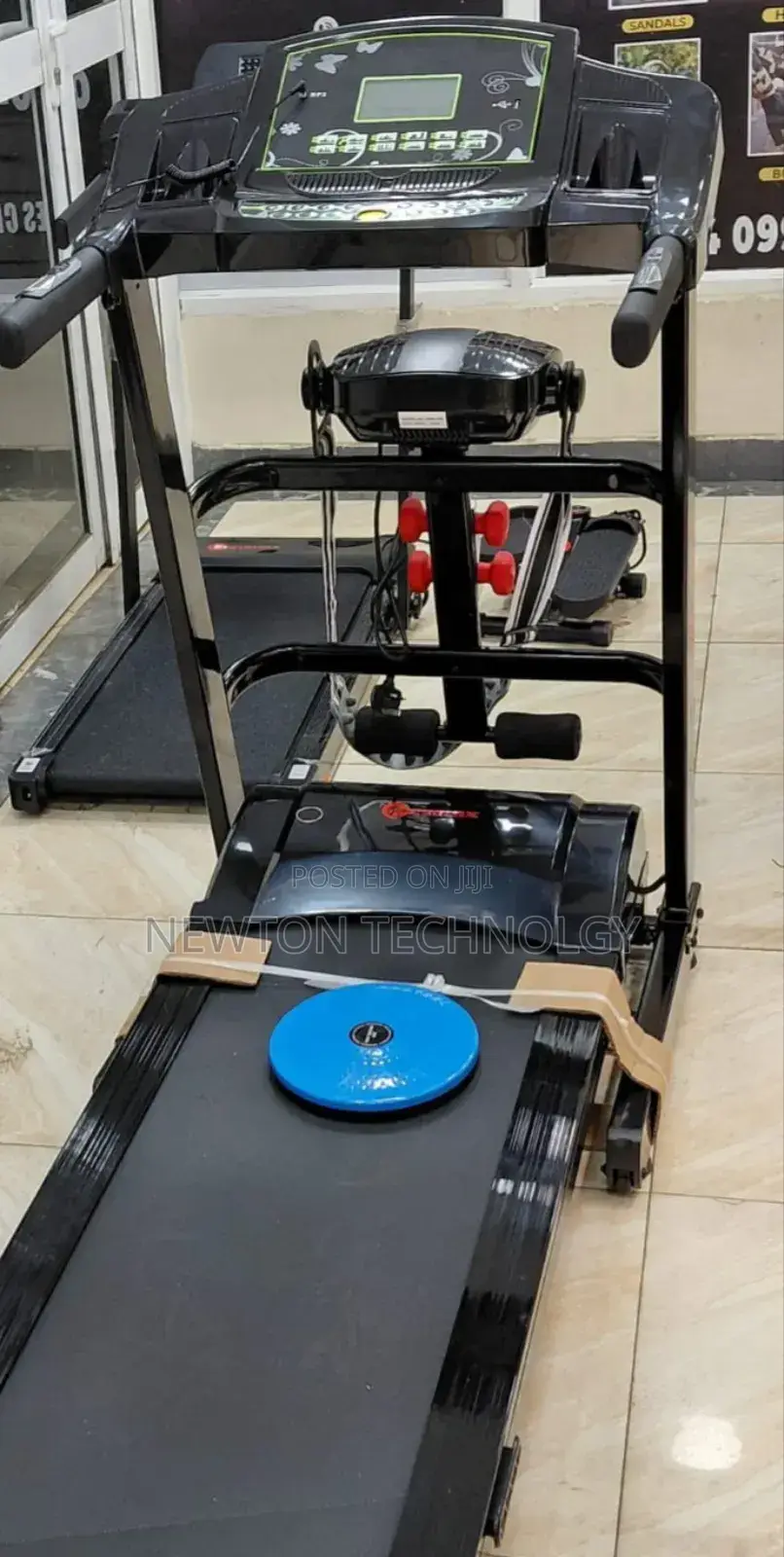 Treadmill Comes With 2pcs Neoprine, Massage Belt and Waist Trainer