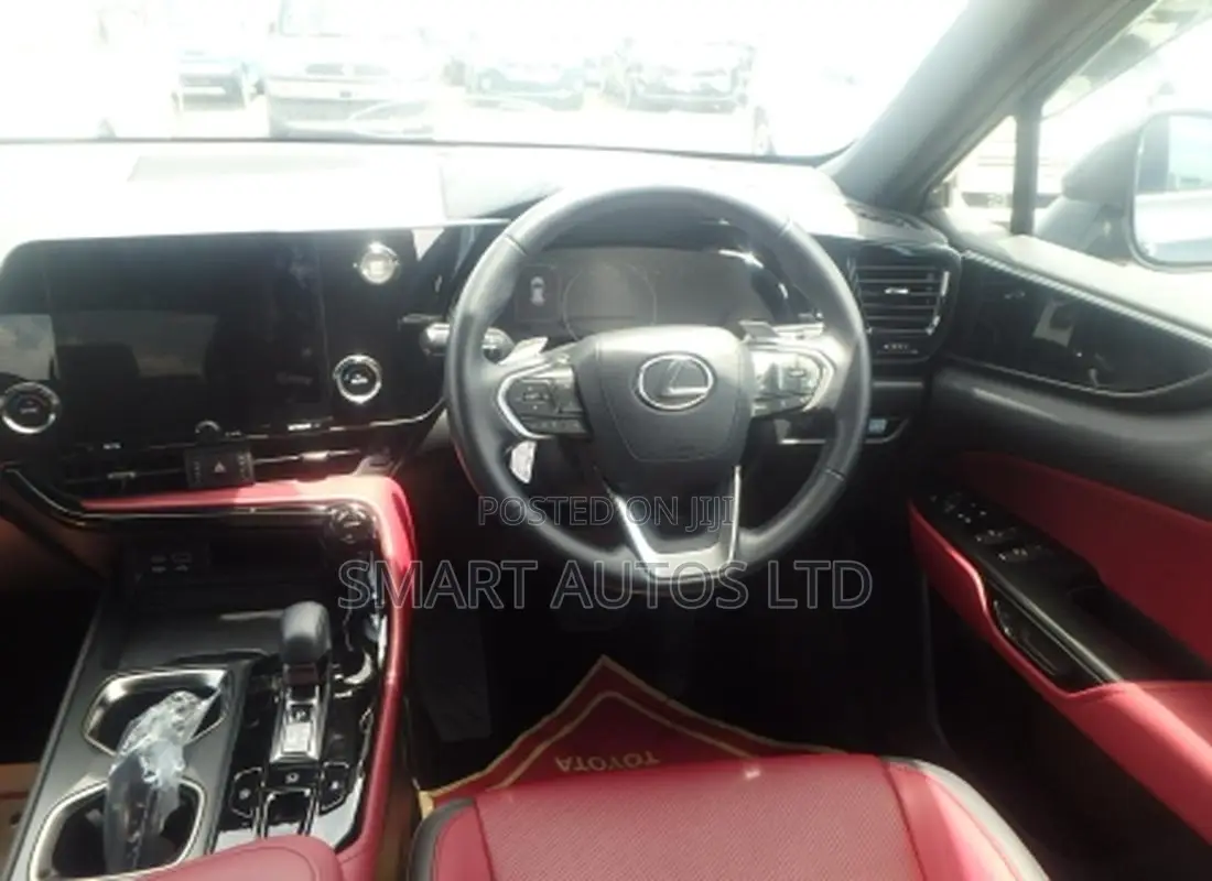 Lexus NX 2022