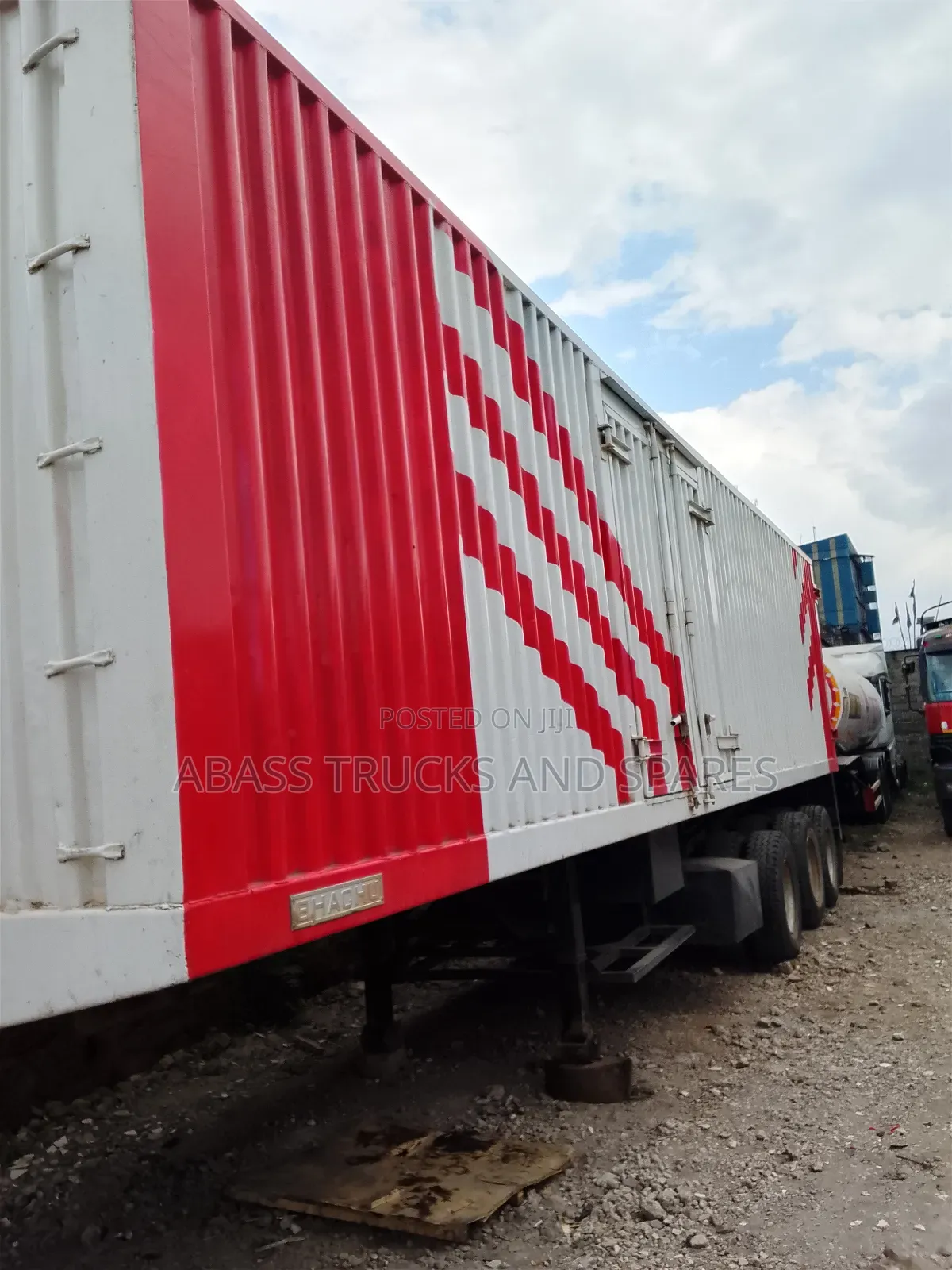 Boxbody Bachu Tarela ZE Sevi Perss 2m Location Nairobi Abass