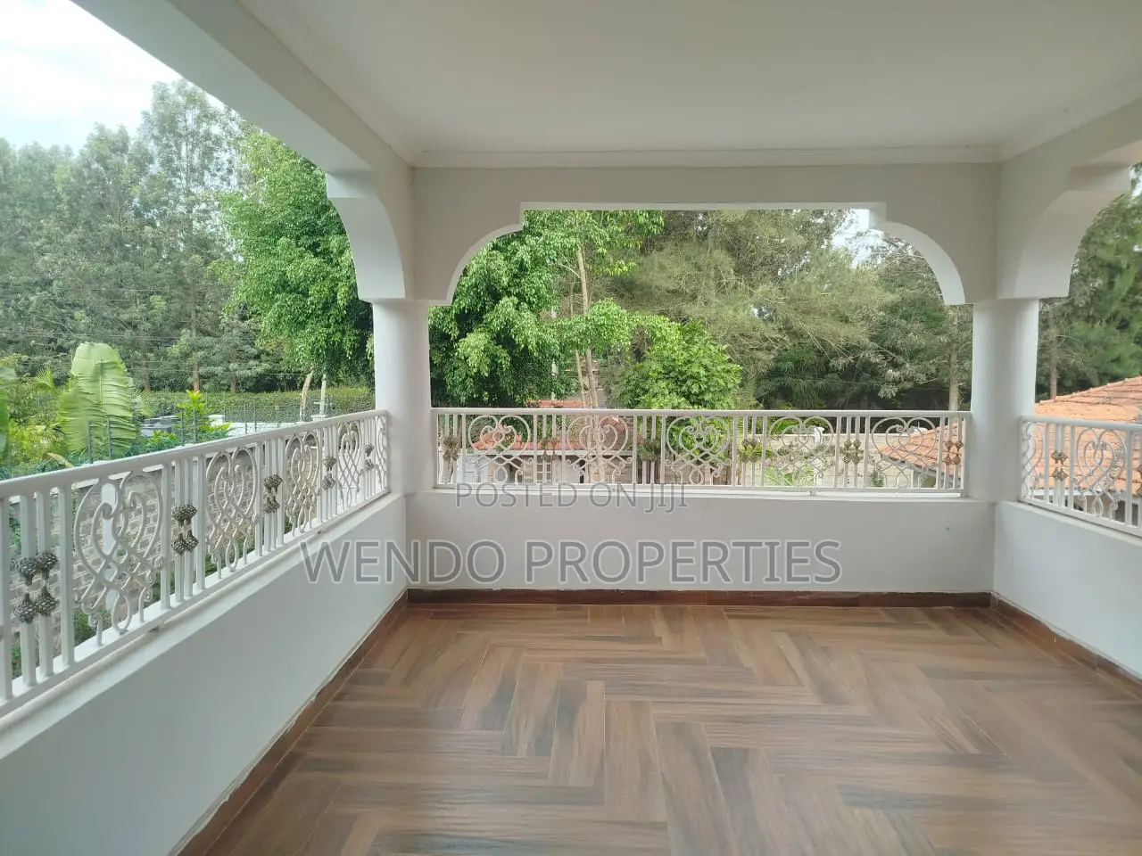 7 Bedroom Commercial