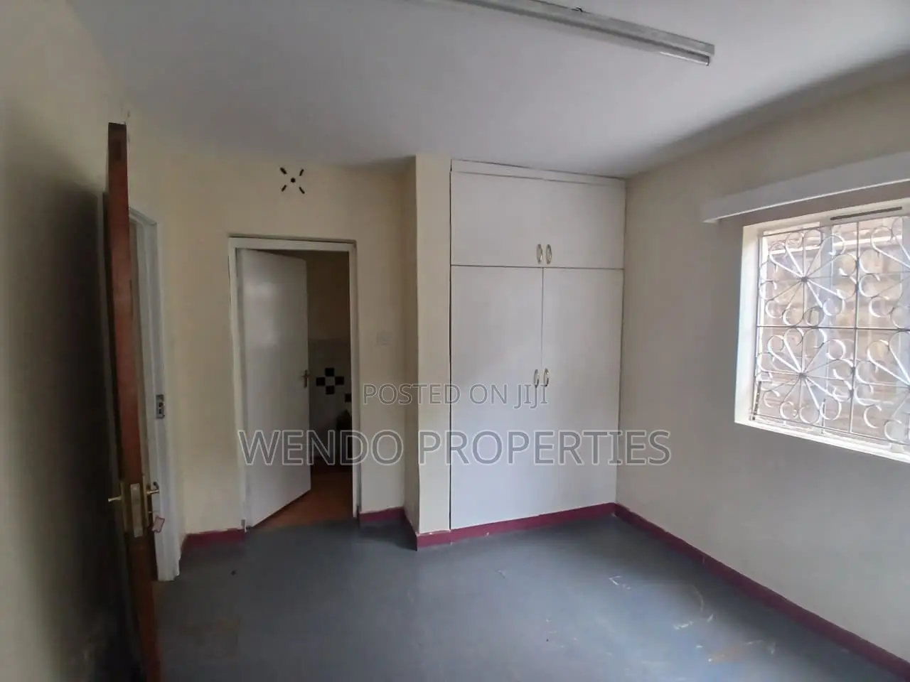7 Bedroom Commercial House