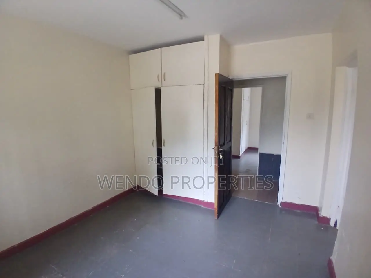 7 Bedroom Commercial House