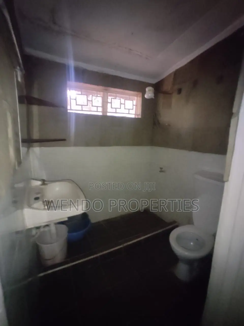 3bdrm Bungalow in Galleria, Karen C for rent