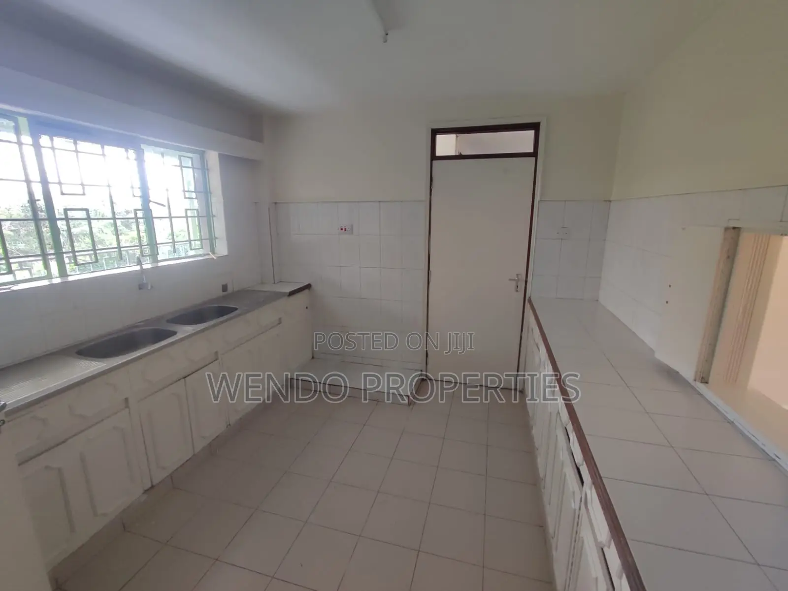 3bdrm Apartment in Karen C for rent