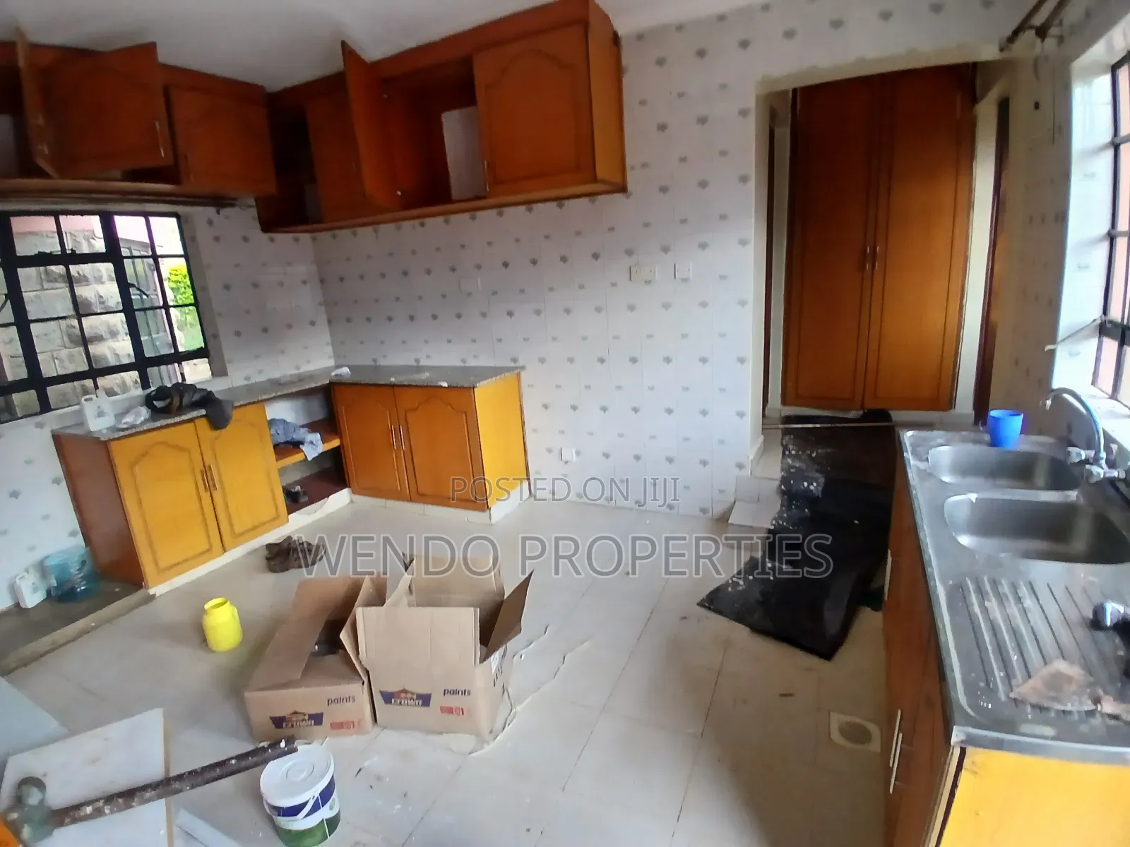 4bdrm Bungalow in Karen for rent