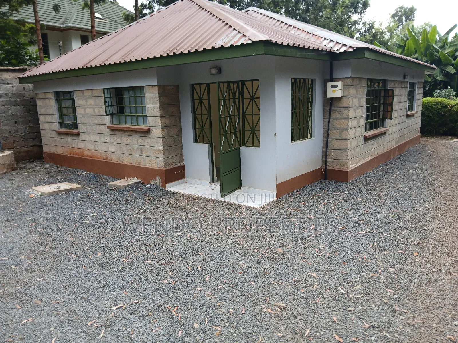 2bdrm Bungalow in Karen for rent