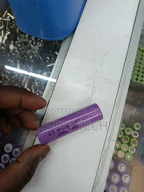 Lithium Li-Ion 18650 3.7v Flat Top Rechargeable Battery 3800mah