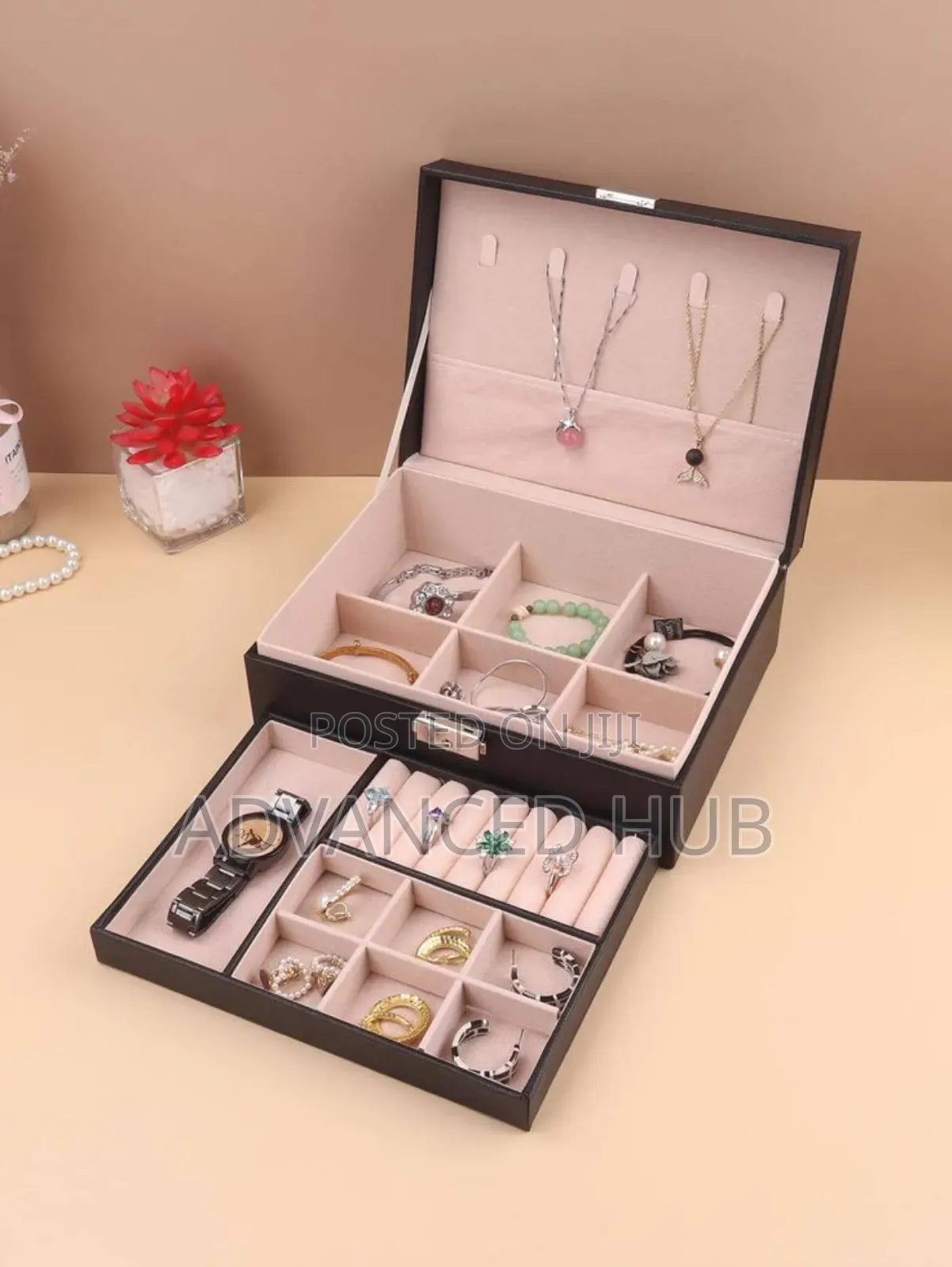 Exquisite Large Capacity Travel Jewelry Organizer