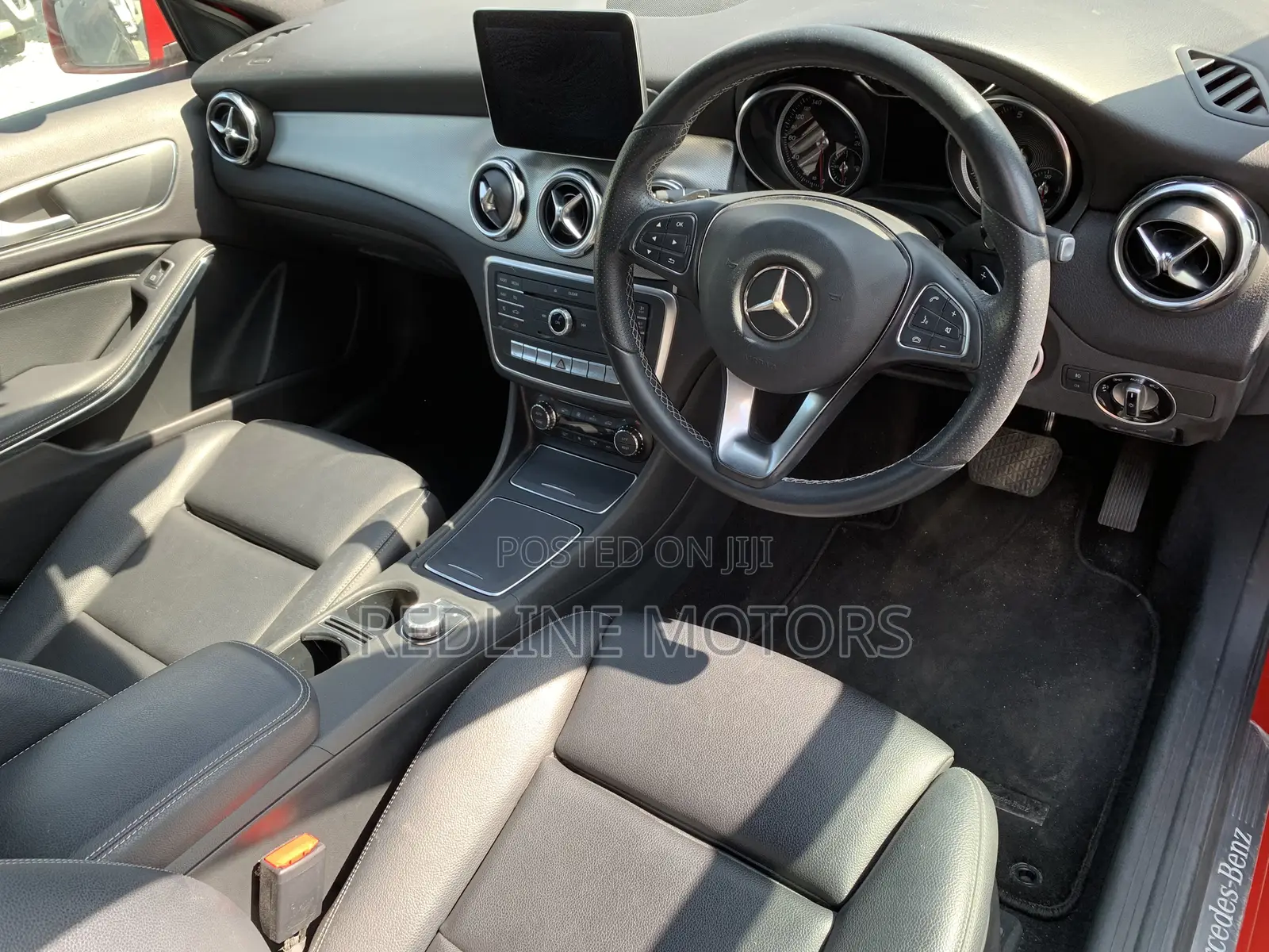 Mercedes-Benz GLA-Class 2018 Red