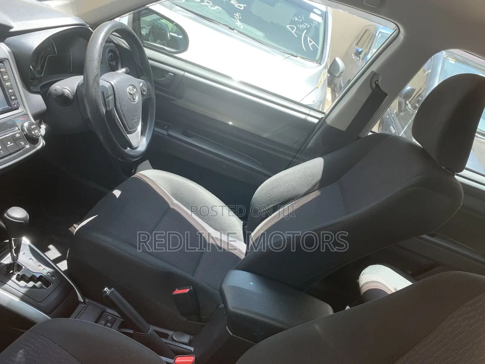 Toyota Corolla Fielder 1.5 Hybrid FWD 2018 Silver