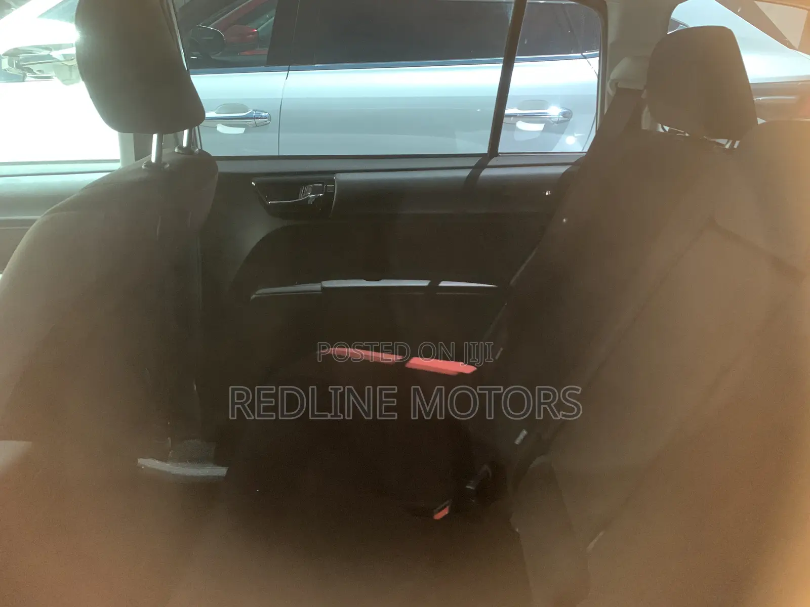 Toyota Corolla Fielder 1.5 Hybrid FWD 2018 Pearl
