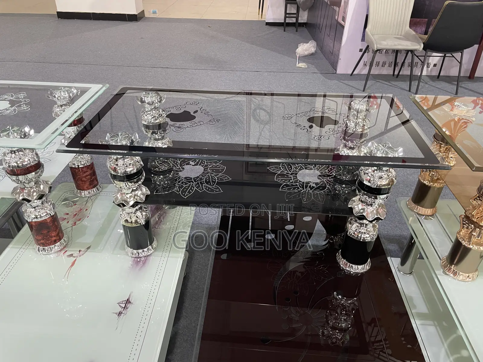 Home Table; Elegant Glass Top Coffee Table for Living Room