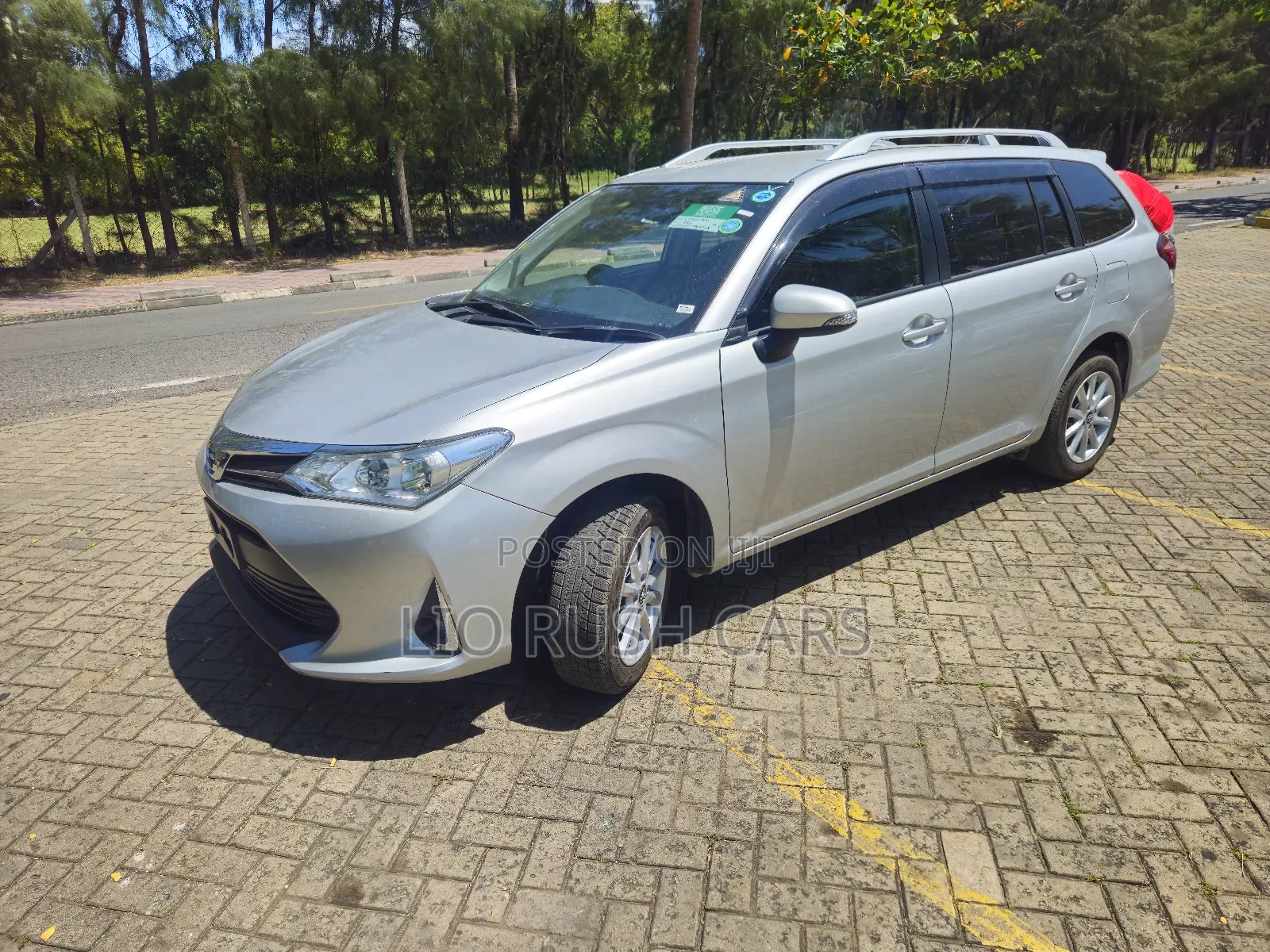 Toyota Corolla Fielder 2019 Silver