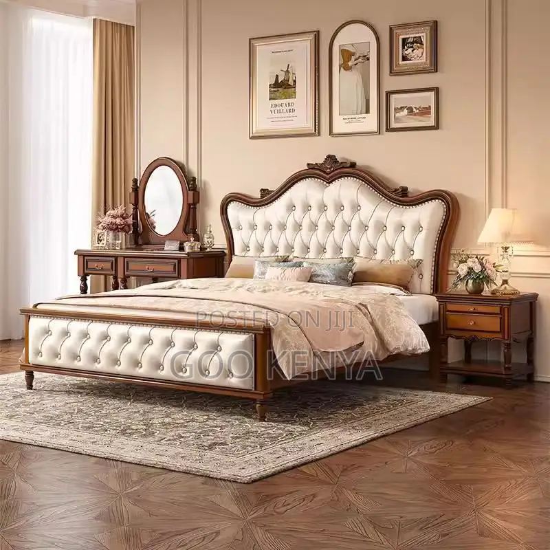 Home Bed; Mahogany King Bed With Leather Headboard and Footboard