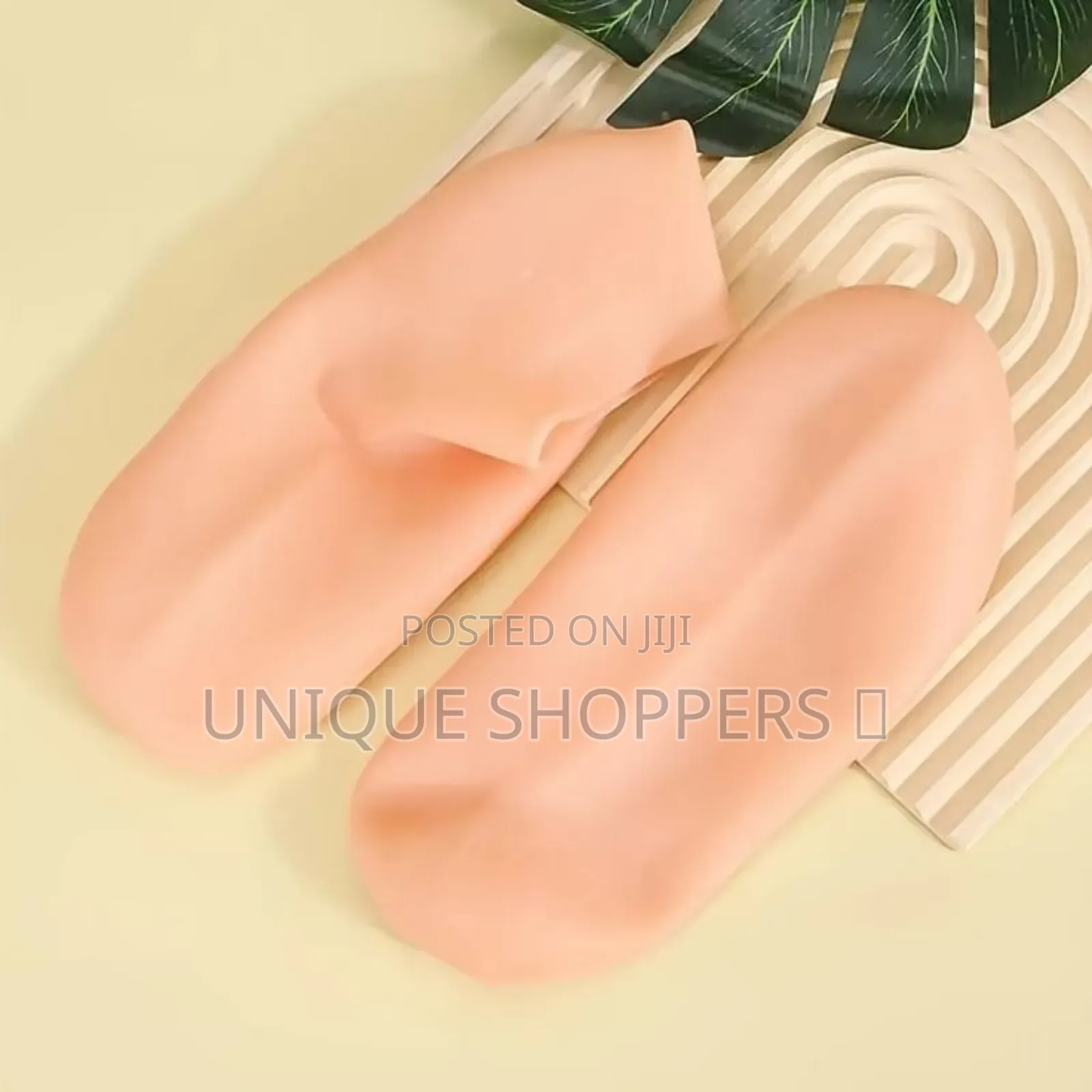 Silicone Moisturizing Socks for Super Soft Foot Skin Anti Aging and Ea