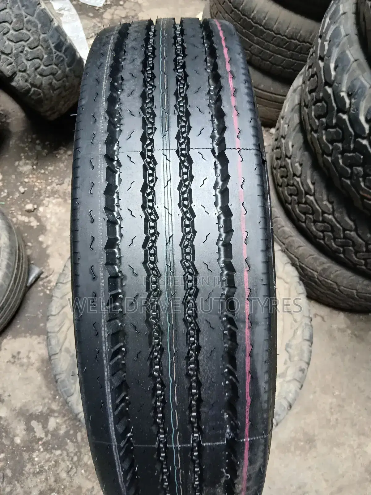 9.5r17.5 Brigestone Tires