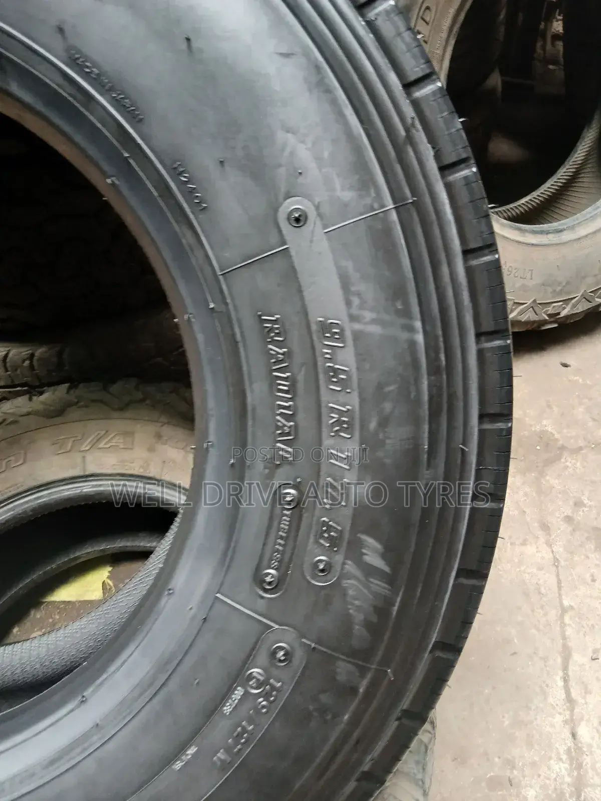 9.5r17.5 Brigestone Tires