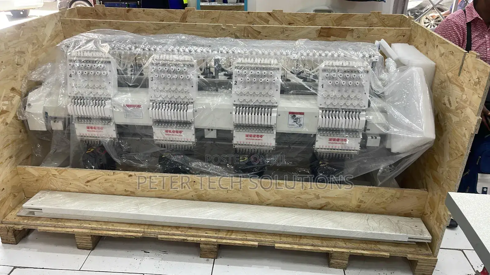 4 Head Embroidery 12 Needles Machine Available