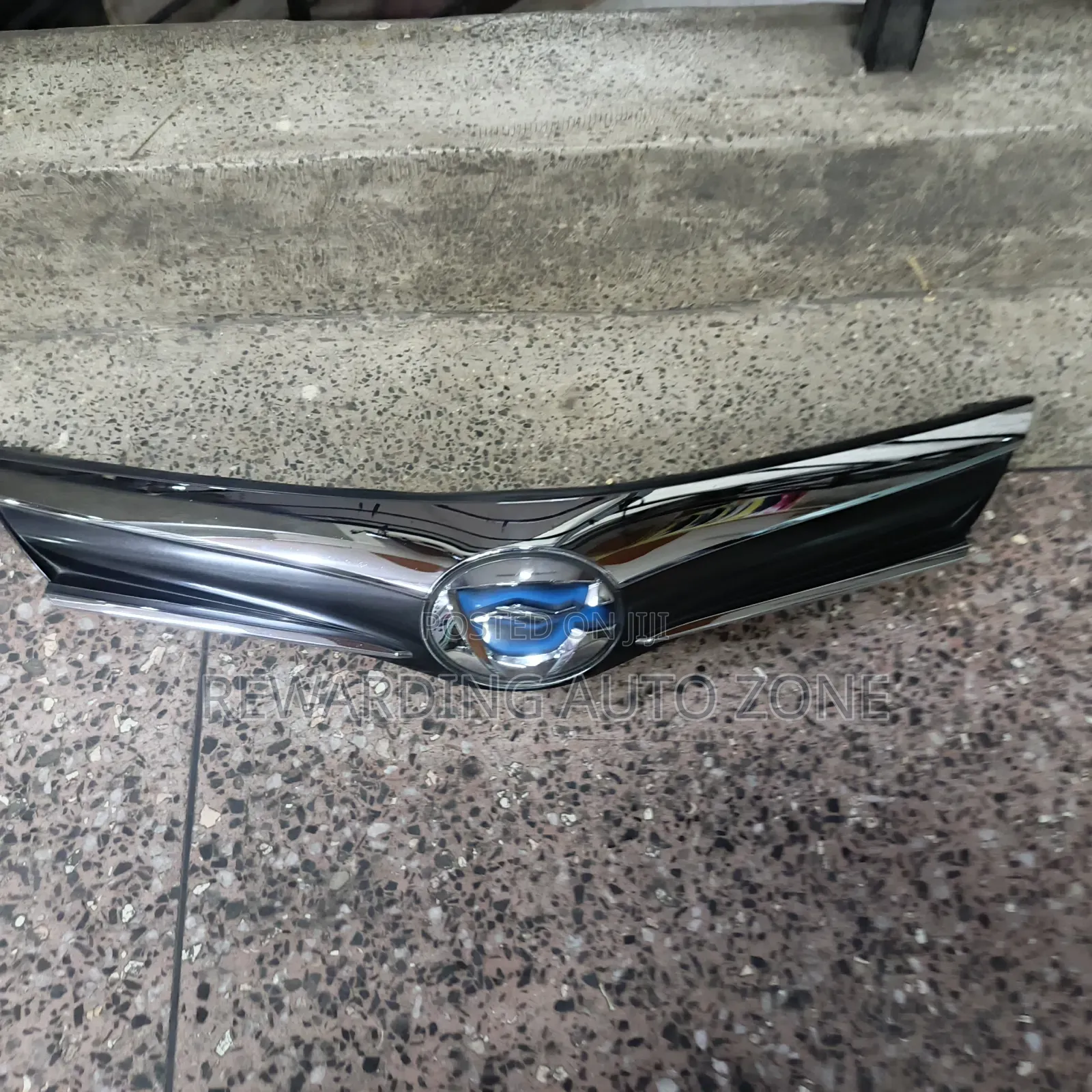 Fielder 165 Hybrid 2017 Grille