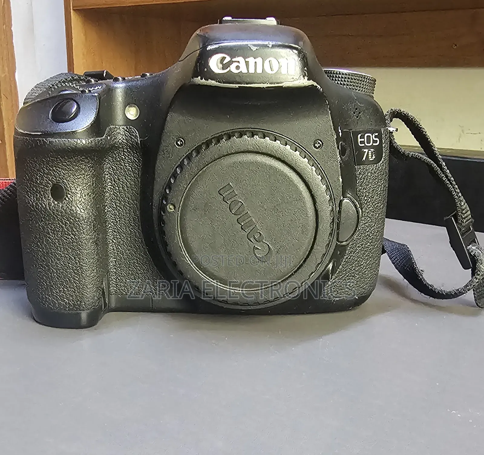 Canon 7d Body Only With Sd Card