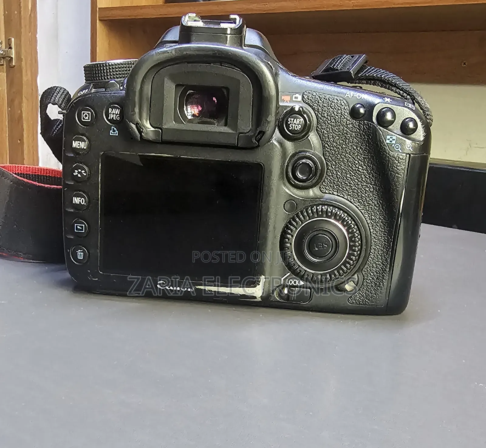 Canon 7d Body Only With Sd Card