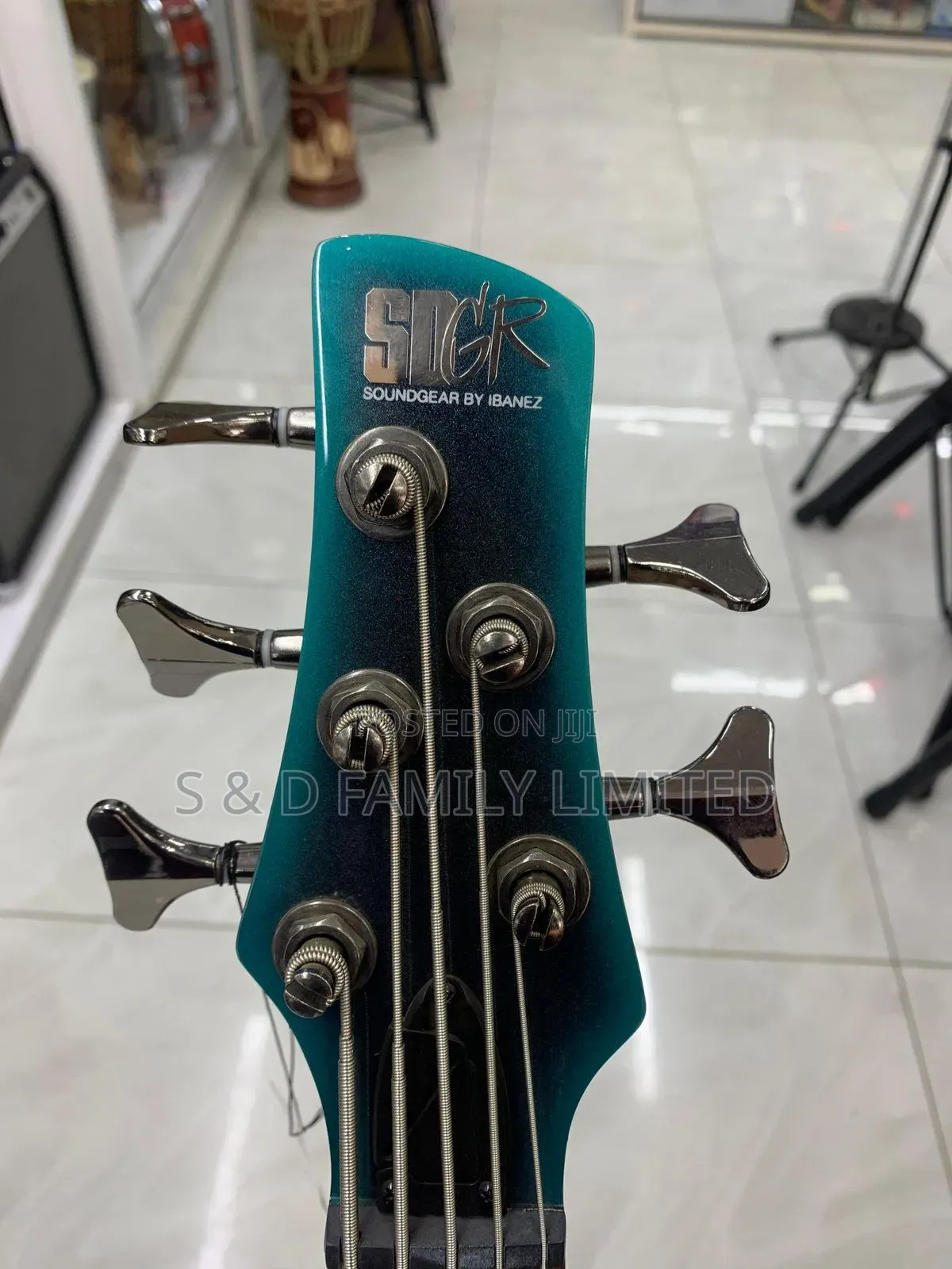 Ibanez Sr305e Standard 5-String Bass Guitar
