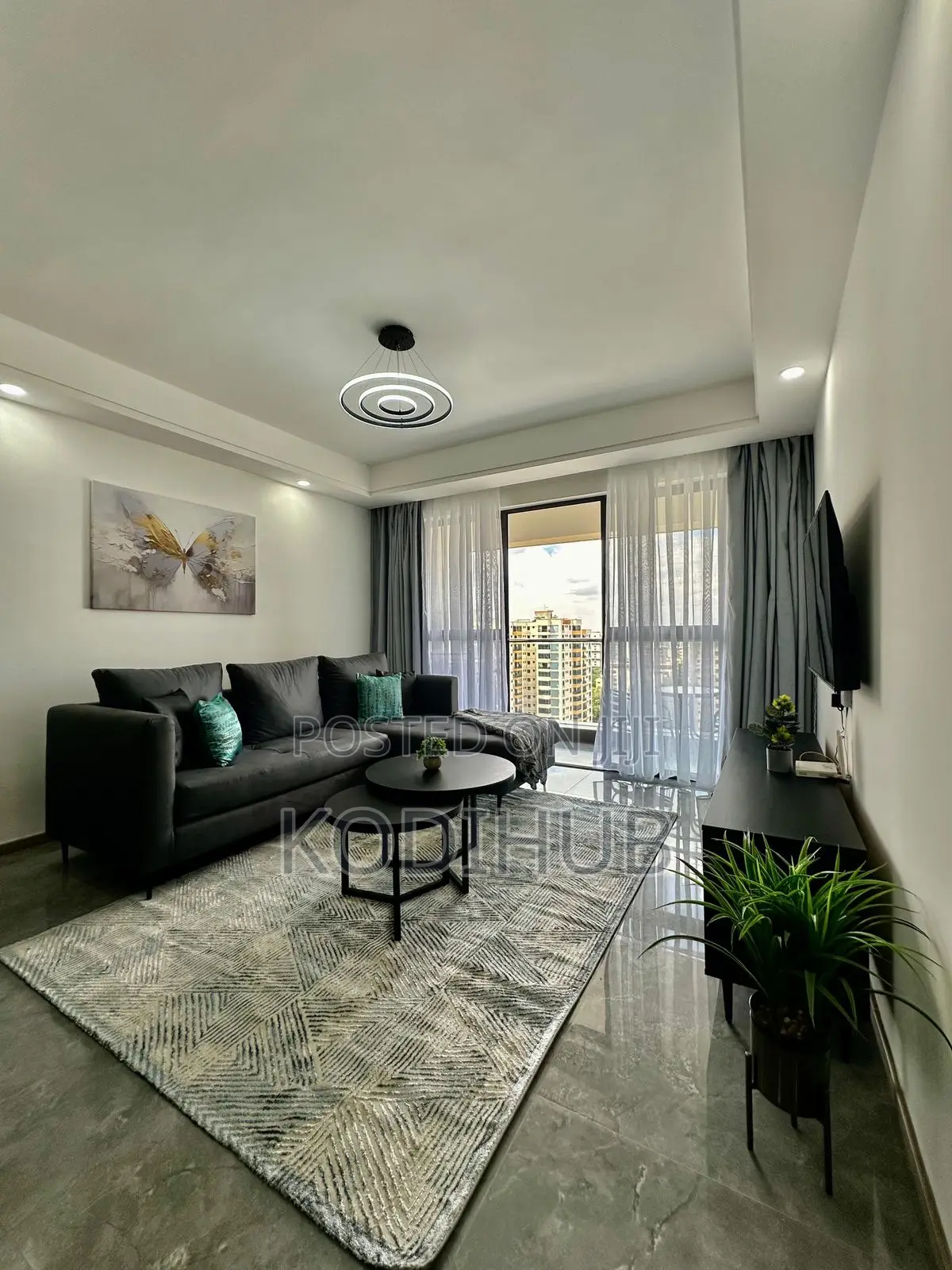 1 Bedroom Airbnb With an Sq