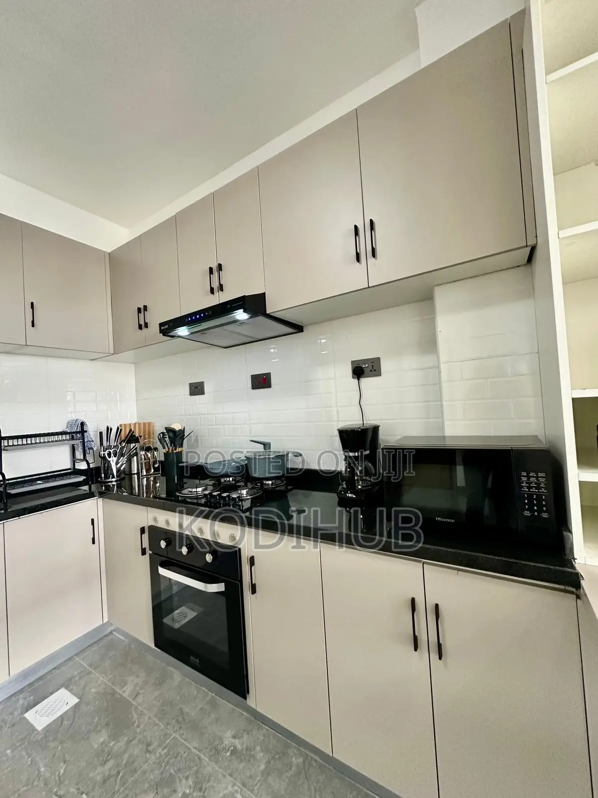 1 Bedroom Airbnb With an Sq