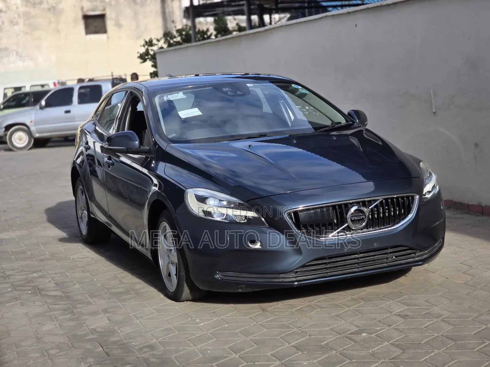 Volvo V40 2018 Blue