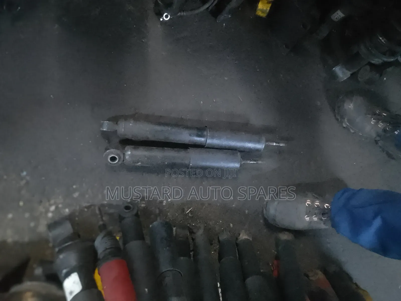 Toyota Hiace 7l, 9l Shocks Front and Rear