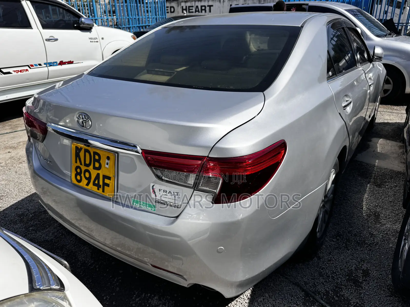 Toyota Mark X 2.5 AWD 2014 Silver