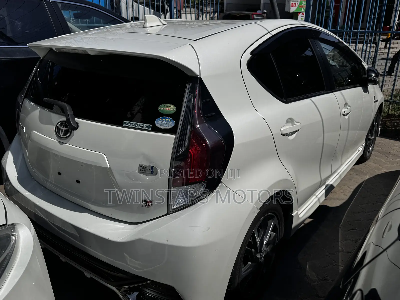 Toyota Aqua 2019 Silver