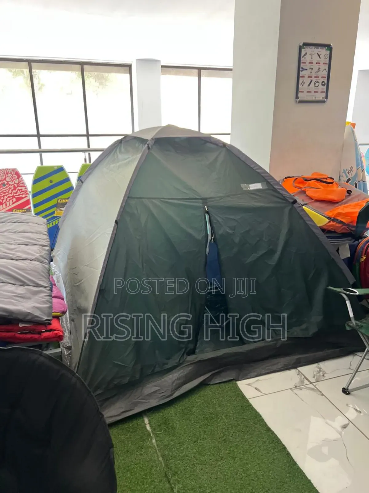 Comfortable Durable Tent – Fits 6 Campers