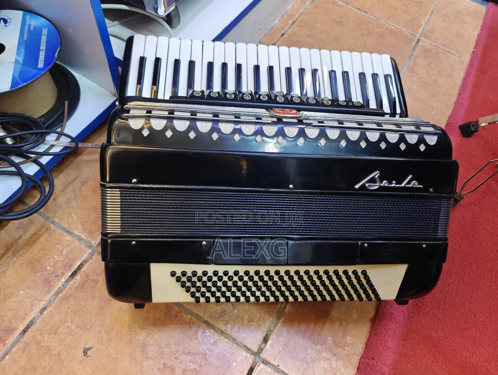 Baile Piano Accordion 120-Bass 41-Treble