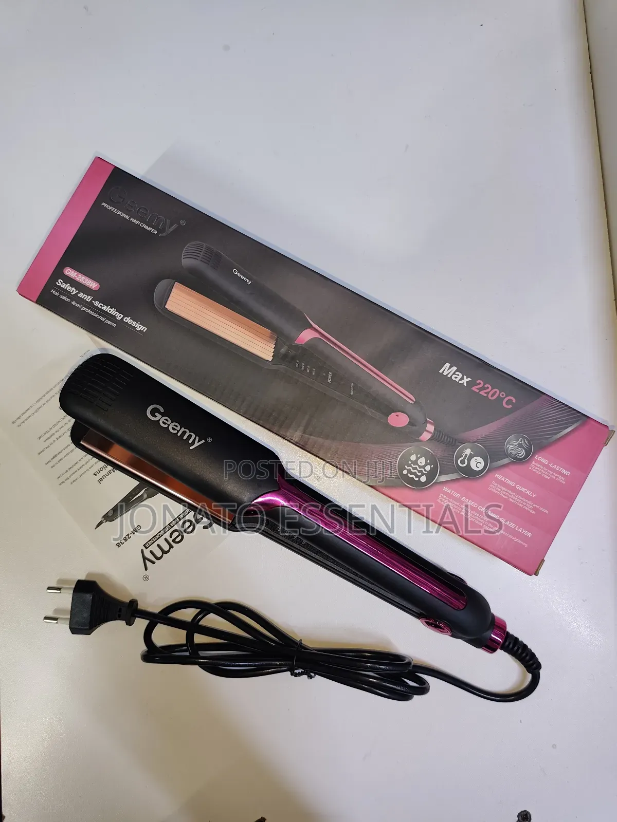 Geemy Professional Ceramic Hair Straightener Max 220°C Flat Iron