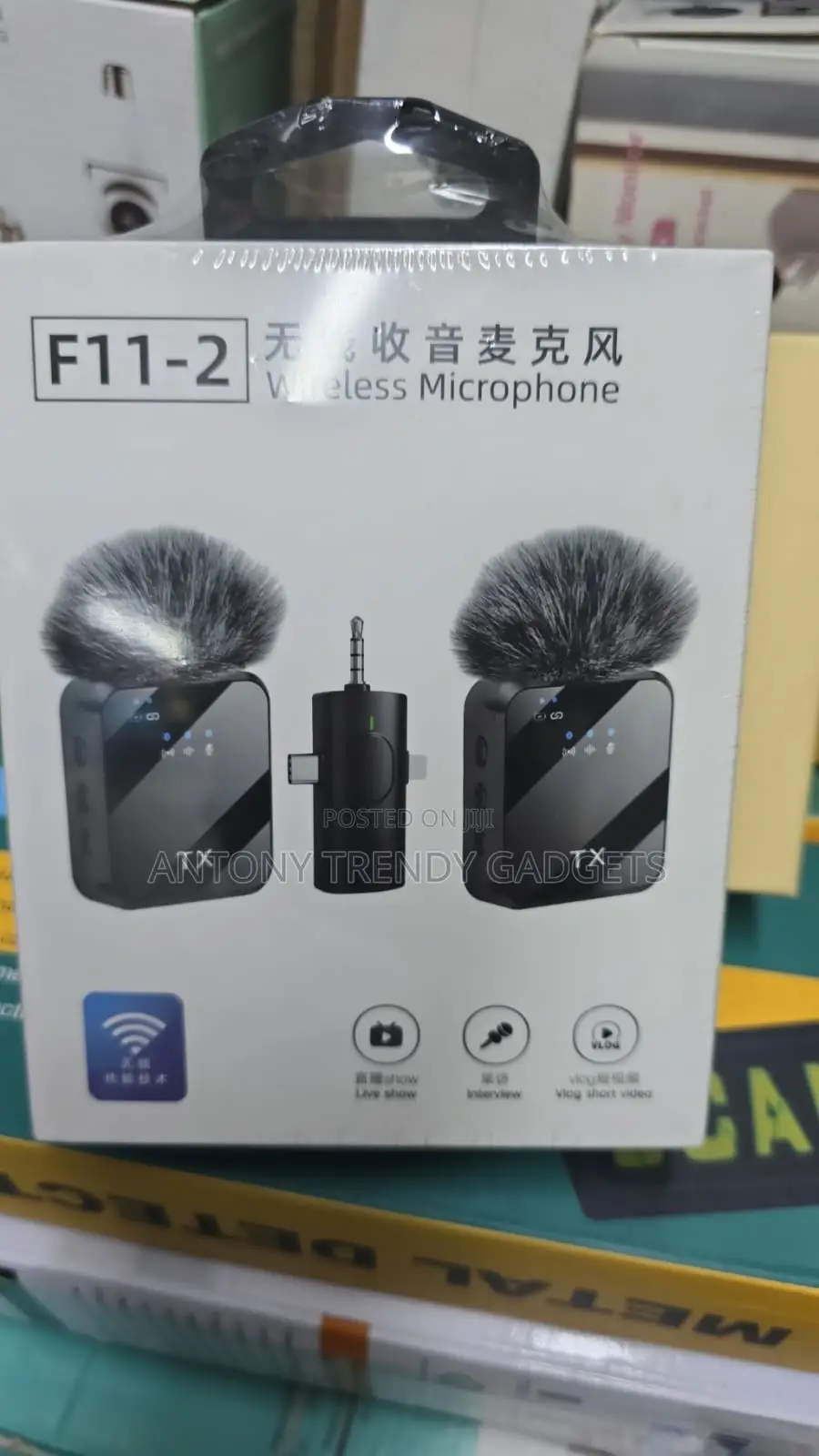 F11-2 3-in-1 Wireless Clip Mic With Noise Reduction