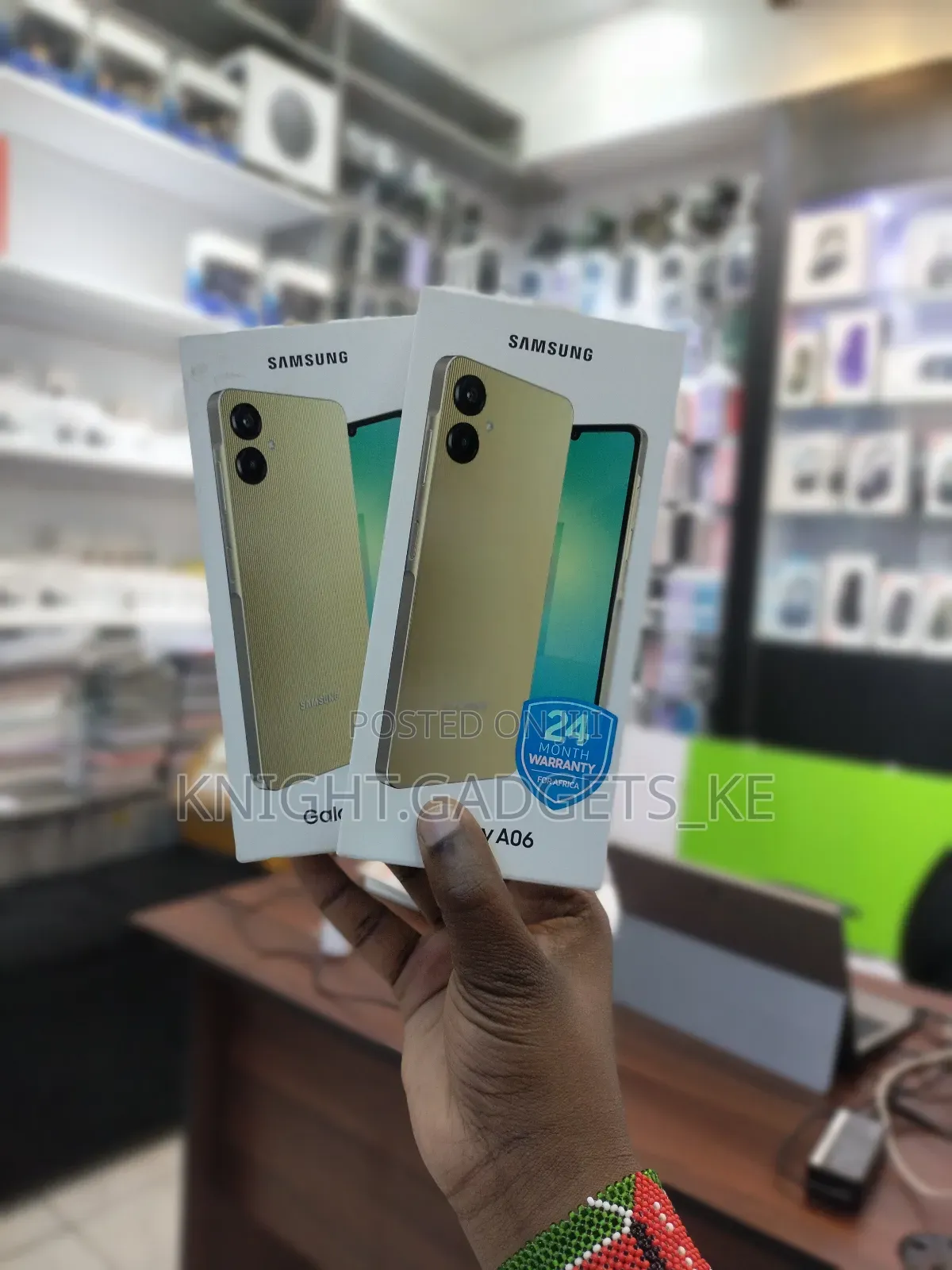 New Samsung Galaxy A06 64 GB Gold