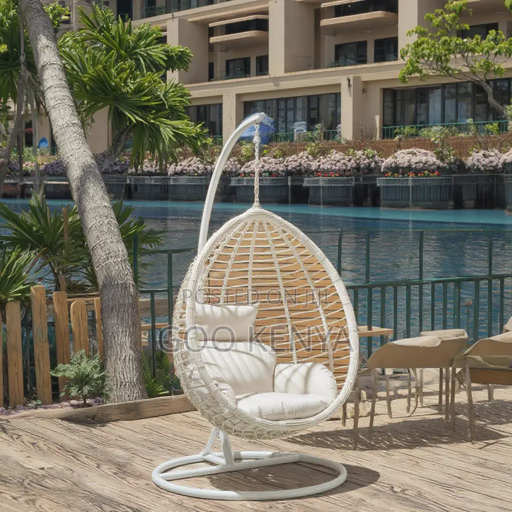 Outdoor Chair; Rattan Hammock-Style Swing Chair With Cushioned Seat